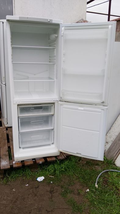 Холодильник Индезит с достовкой