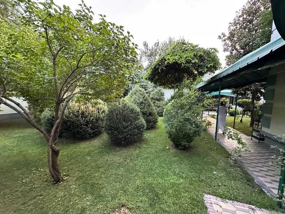 Дом 13 соток махалля Садаф ,Карасу ,Фасад 40 метров ,можно разделить