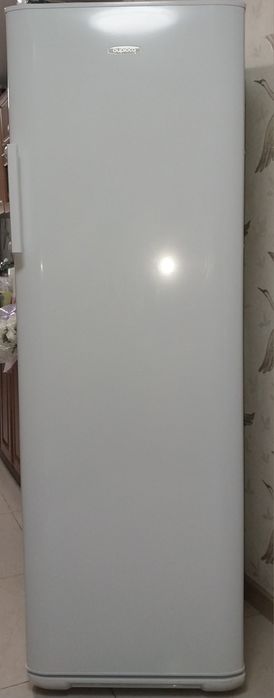 Продам морозильную камеру