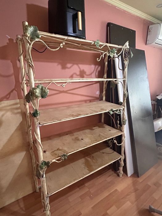 Кованная полка ручной работы