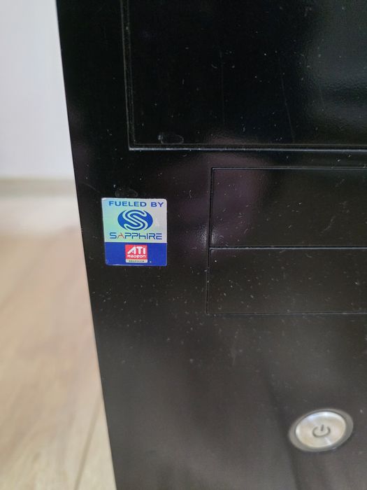 Настолен компютър Windows 10 лицензиран