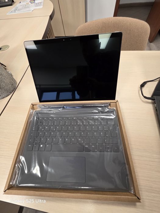 Laptop  DELL  Latitude 7320 2 în 1 LTE