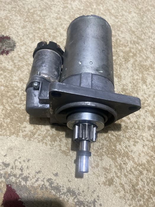 Продам стартер для ВАЗ дешего, срочно