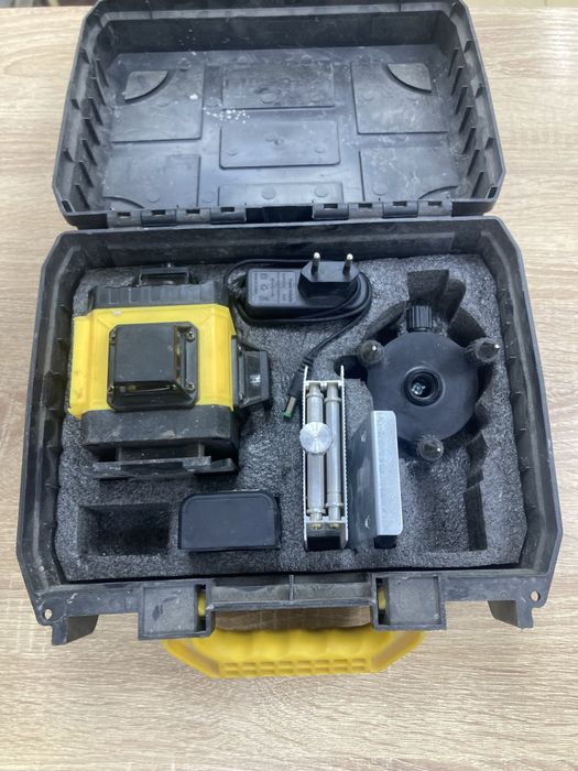 Лазерный уровень DeWalt (osp14)