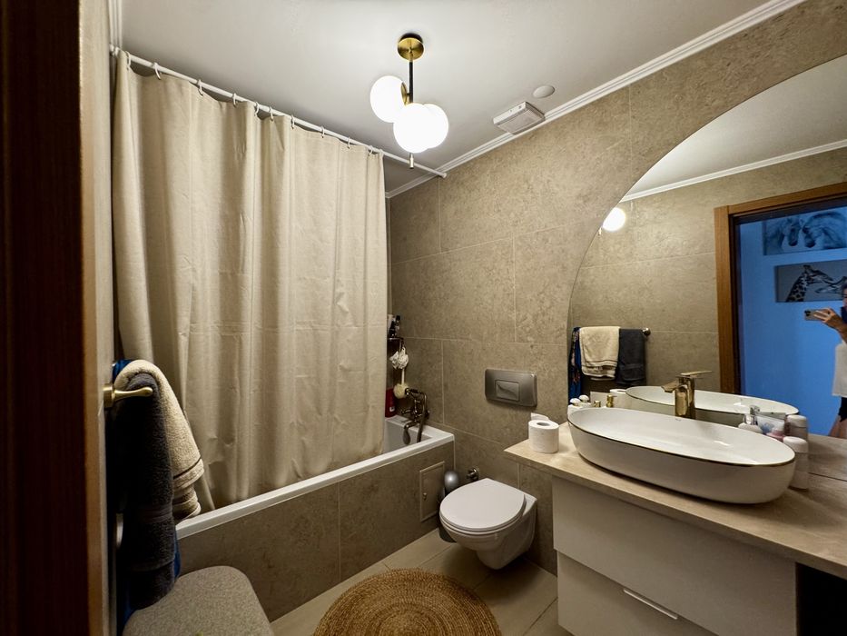 Apartament 3 camere, 2 bai. COSMOPOLIS, urgent!