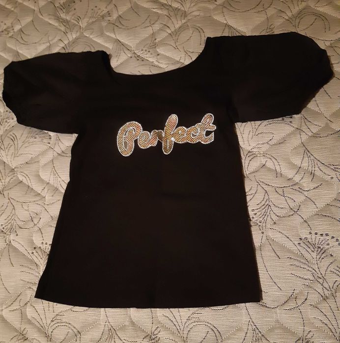 Блузи и тениски 10лв/бр