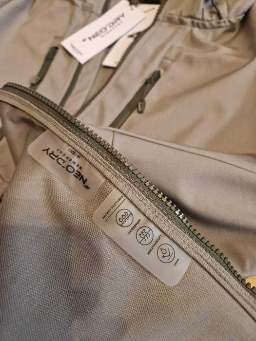 Geaca 4F Neodry softshell, waterproof 8K, toamna-iarna, noua, sigilata