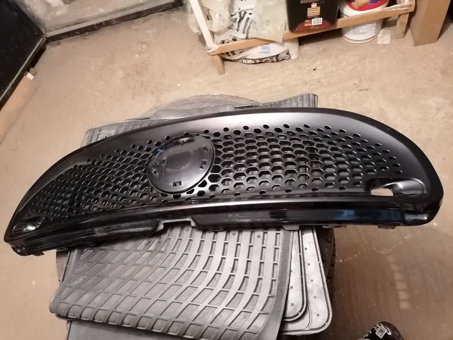 Grila fata (masca) + carcasa oglinda auto Smart W435