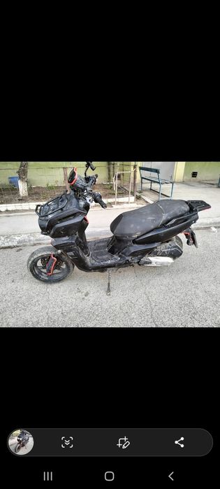 Продаю скутер 150куб
