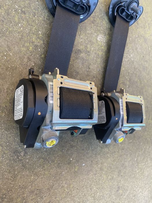 Centura de siguranta Bmw f10 f11 stanga/dreapta fata