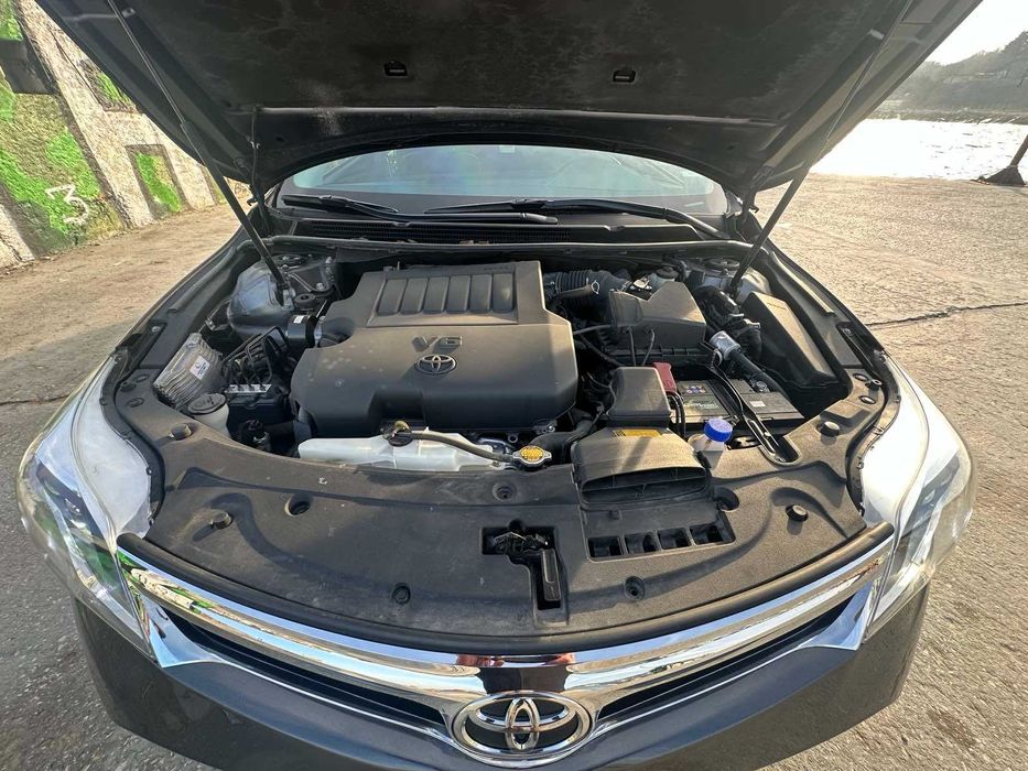 Тойота Авалон XLE