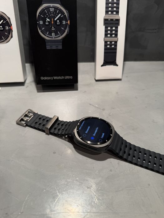 КАТО ЧИСТО НОВ Samsung Galaxy Watch Ultra LTE Titanium Silver
