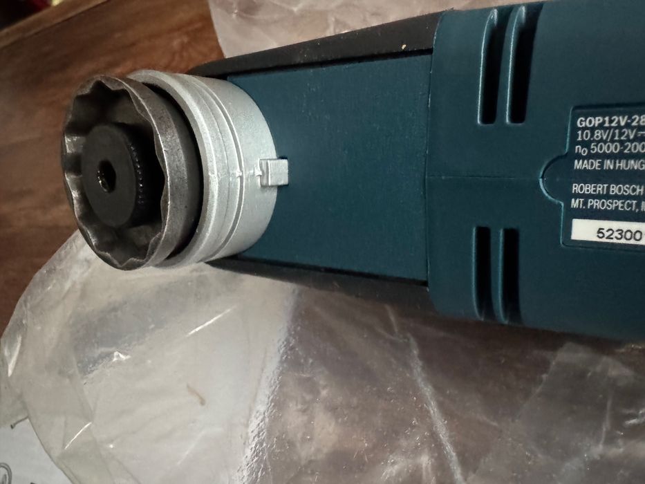 Bosch Мулти резач GOP 12V-28 произведен 03/2025, Ново- Multi Tool