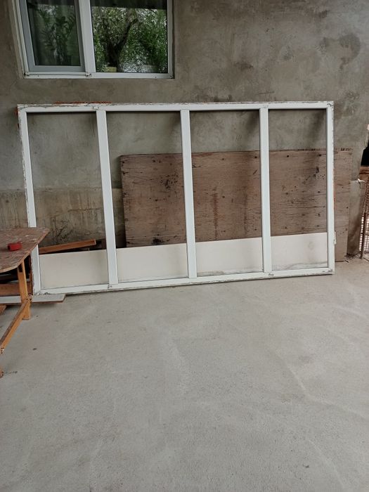 Окно пластиковое  274*160 . Недорого