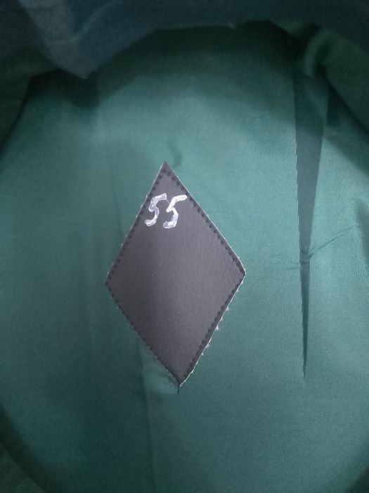 Форма парадани нови қолмен тігілген