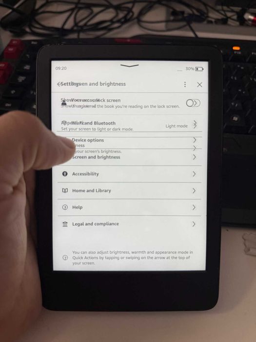 Електронен четец KINDLE GEN 11 2024 16 GB touchscreen черен