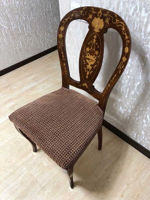 Стул Арабский мягкий.