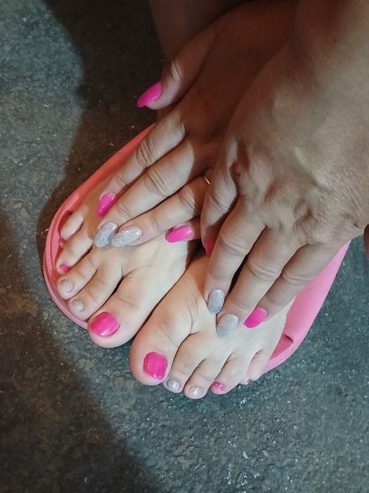 Unghii cu gel  /codițe împletite