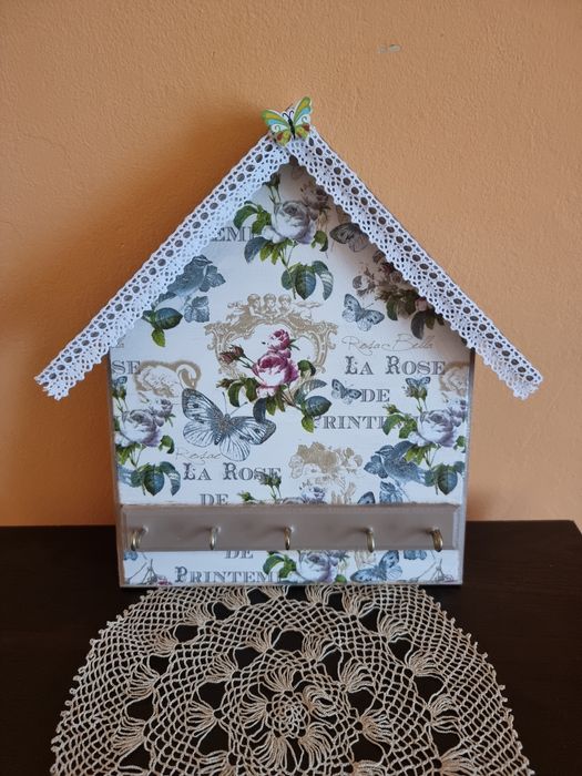 къщичка за ключове  декупаж