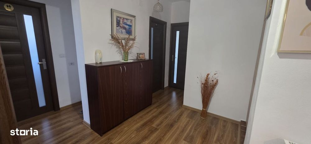 Casa de vanzare, 368 mp, zona Malu Mare - Selgros