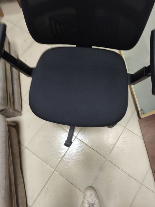 Ергономичен офис стол, в отлично състояние