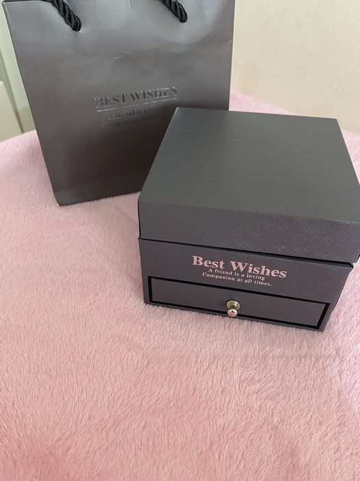 Продам  бокс  на подарок