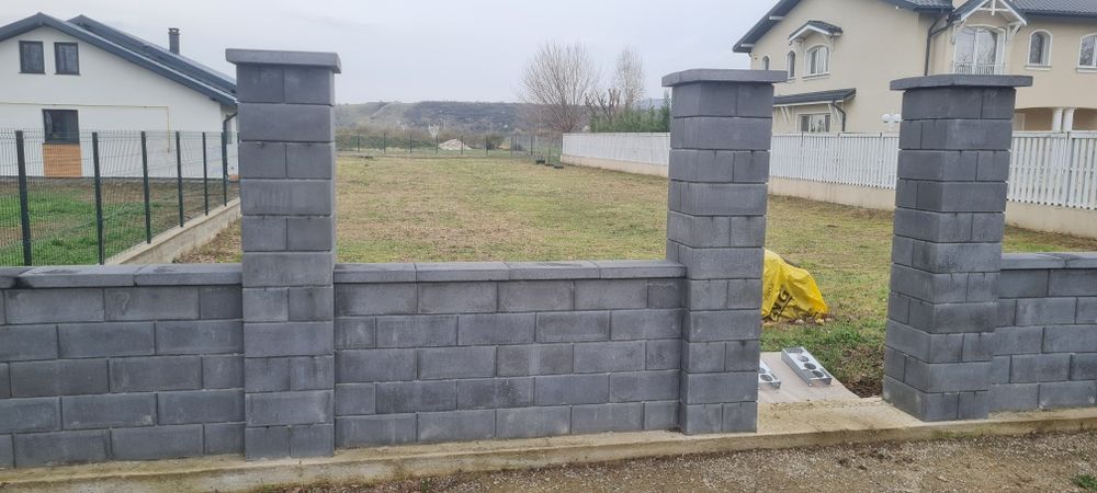 Teren/Loc casa Vernesti la sosea, 1000 mp, Curent, Apa, Gaze, Gard