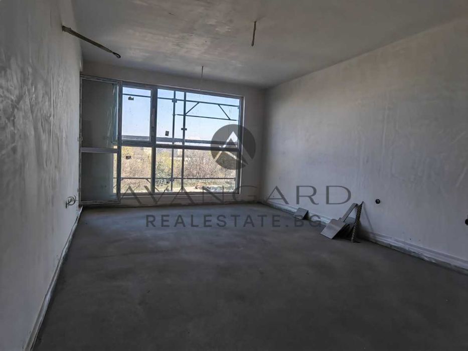 Продава се Двустаен апартамент в Пловдив, Кючук Париж - 76 кв.м за 1172 €/кв.м - Снимка #1