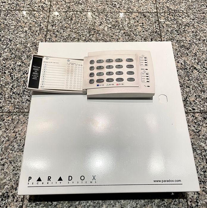 Алармена система за охрана PARADOX
