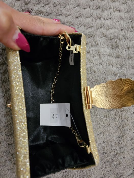 Малка абитюрентска дамска чанта