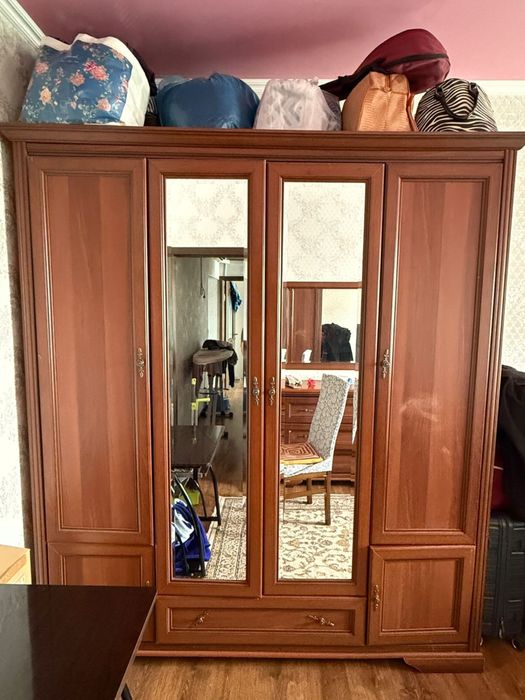 Спальный гарнитур