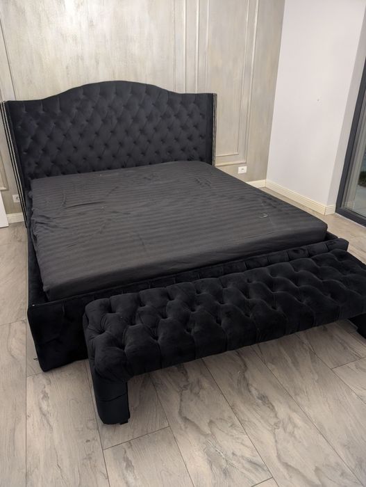 Pat Matrimonial Tapițat Negru