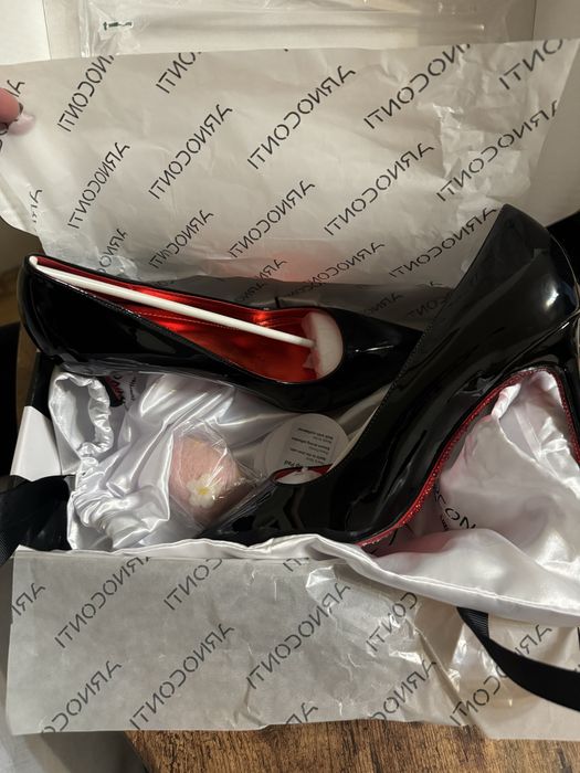 Дамски обувки с ток