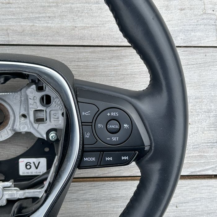 Волан Toyota Rav 4 Тойота рав 4 волан V генерация 2020/ 2024