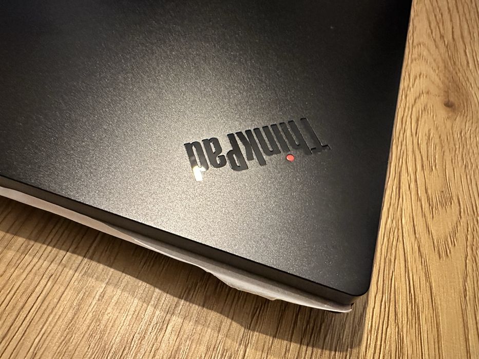 Workstation Lenovo ThinkPad P16s Gen 3, Intel Core Ultra 7 165H