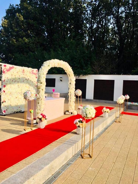 Panou floral sau cu baloane