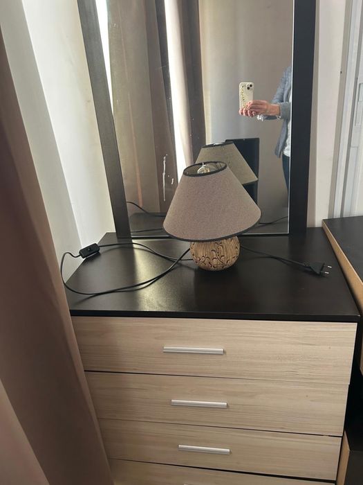 Комплект за обзавеждане спалня шкафчета скрин закачалка маса