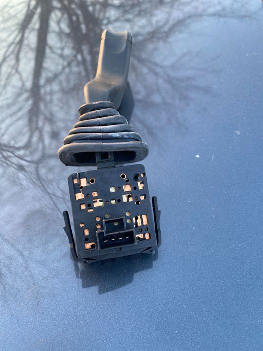 Лост за мигачи за опел корса ц мерива А