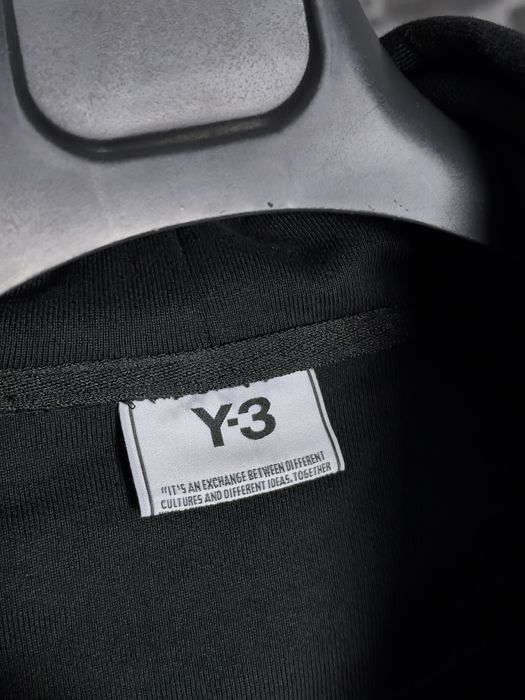 Yohji Yamamoto Y-3 екип