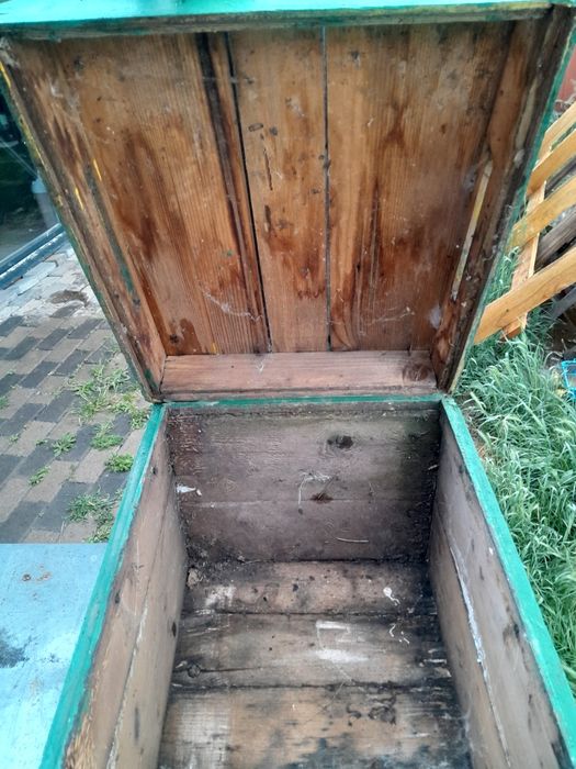 Vand 5 lazi de albine