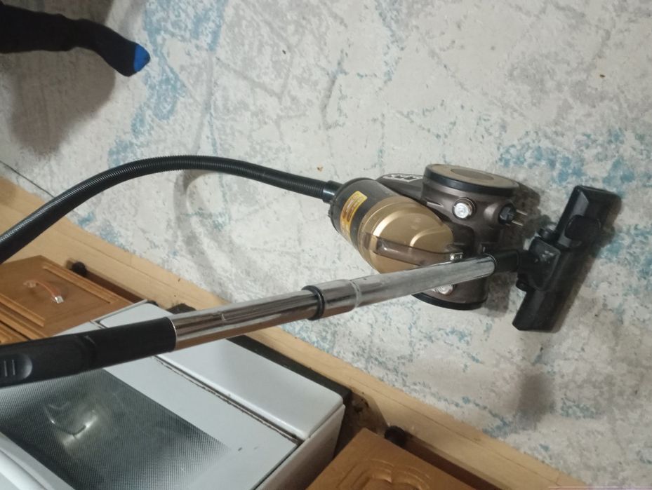 Продам пылесос в рабочем состояние