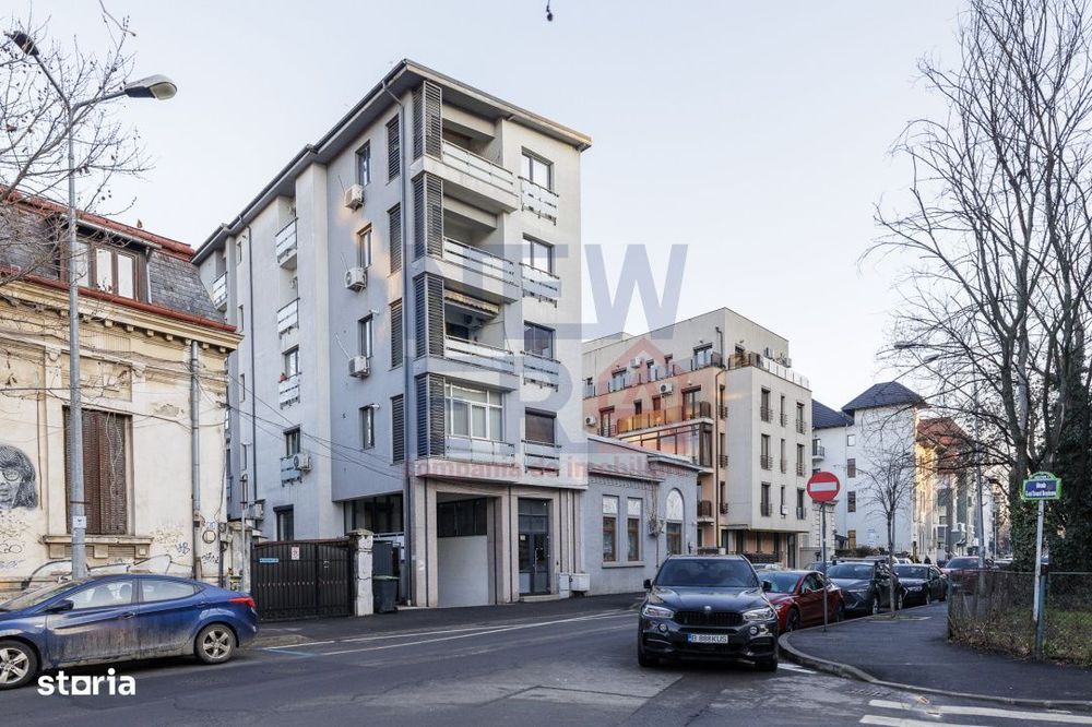 De vanzare apartament tip DUPLEX strada Polona imobil nou-garaj-boxa