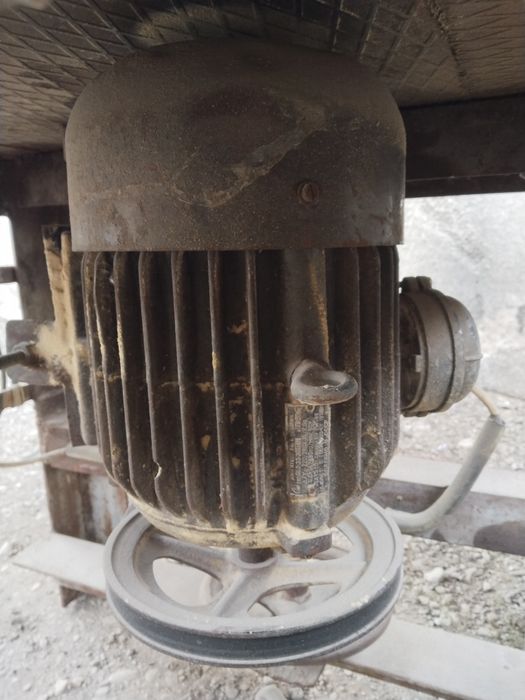 Электродвигатель