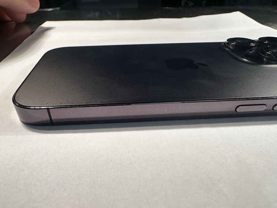 Iphone 14 pro deep purple