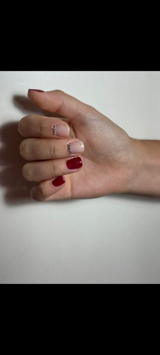 Unghii cu gel si manichiura cu oja-semipermanenta Arad