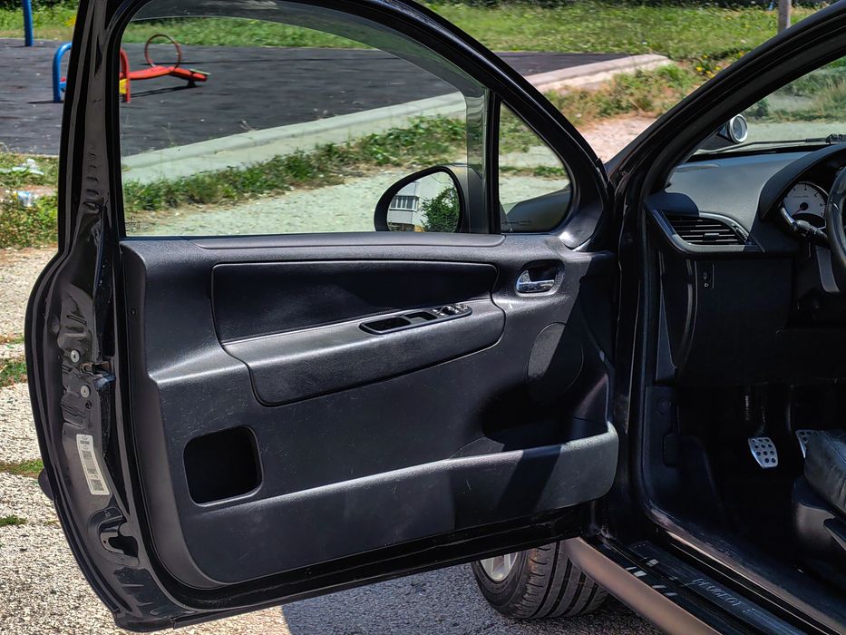 Peugeot 207 GT - 2007 година