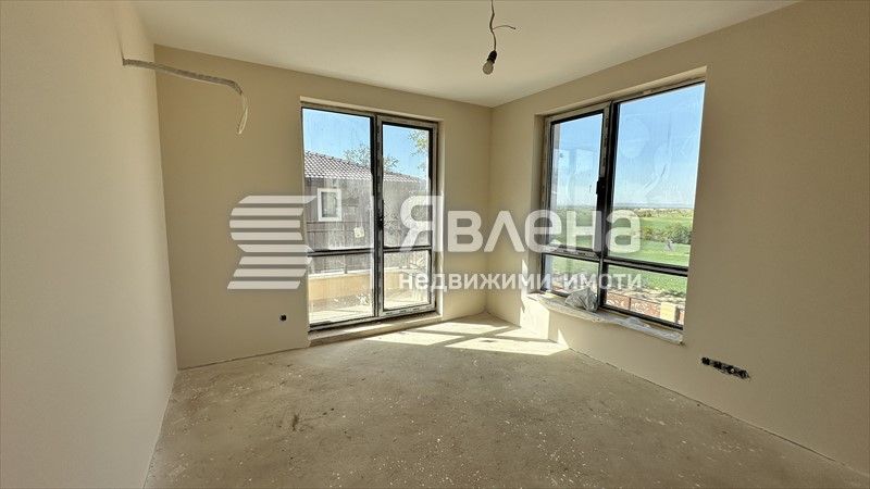 Продава се Къща в с. Приселци, Област Варна - 169 кв.м за 1395 €/кв.м - Снимка #6
