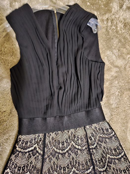 Стилна,къса рокля