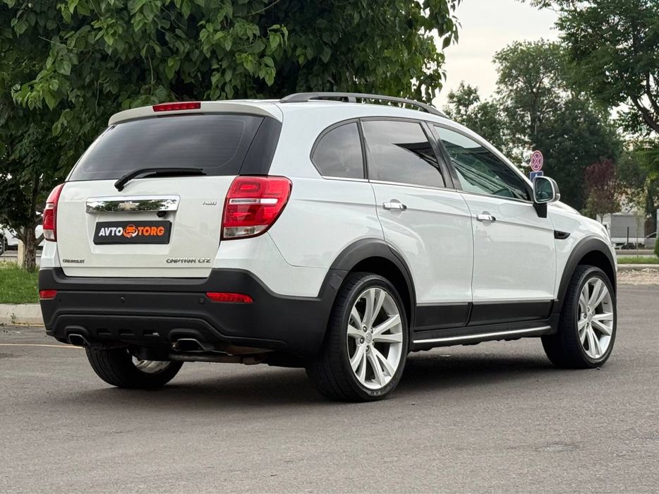 Продаётся Chevrolet Captiva 3L Год 2015