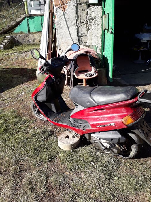 Скутер Ямаха flyone r